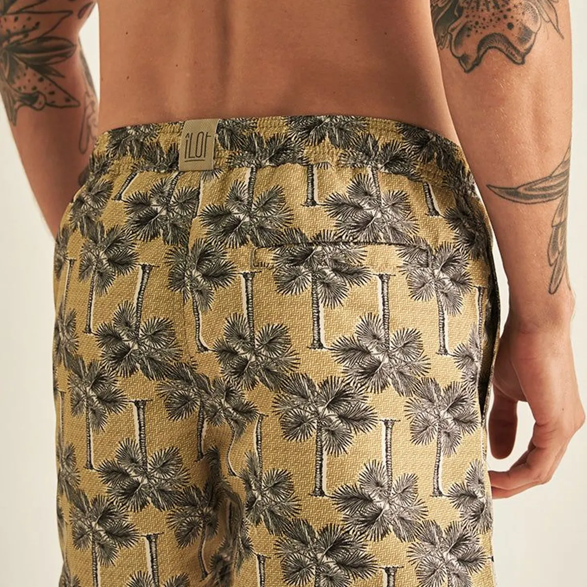 ILOT - PANTALONETA CORTA Referencia CH71032.