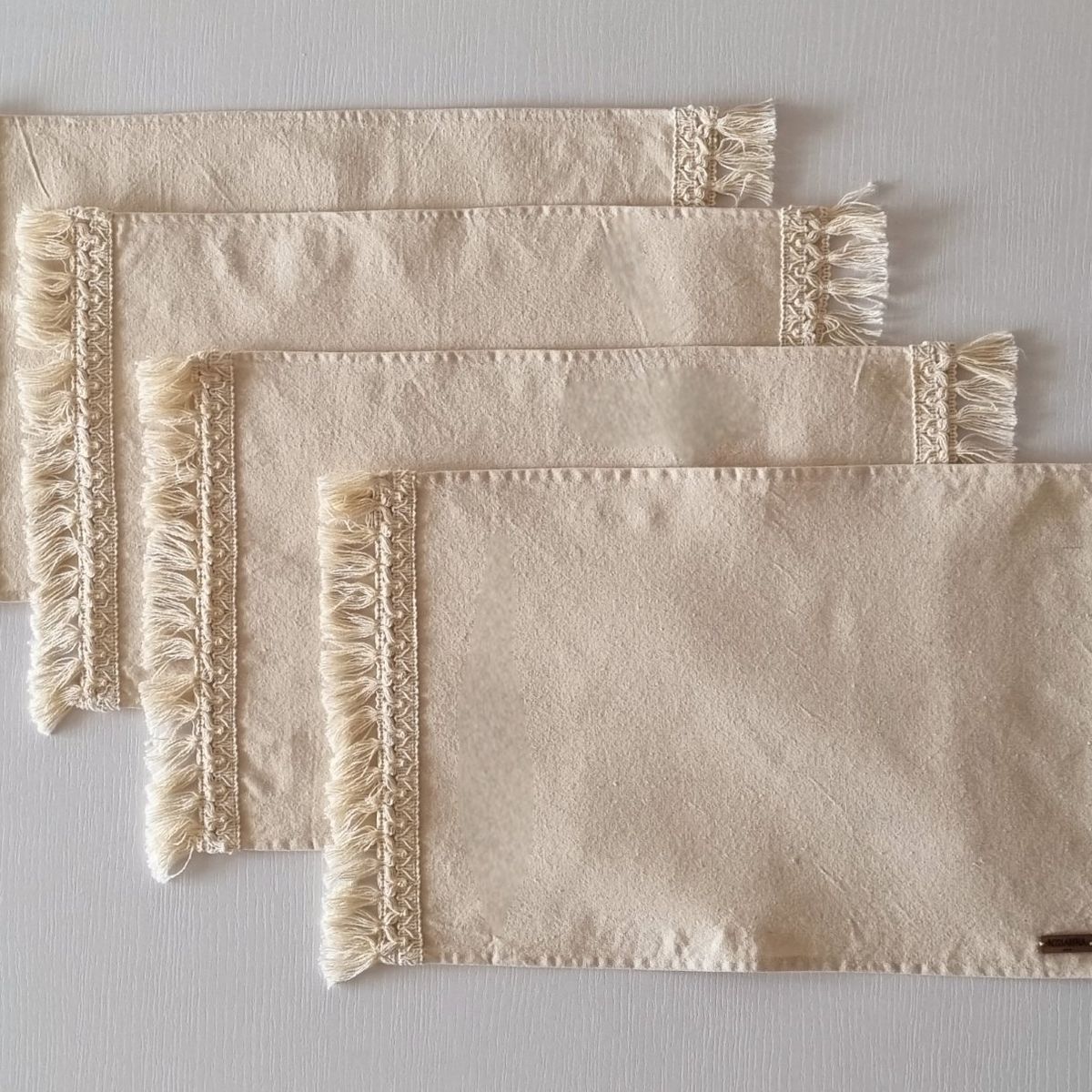 NOSSARENA - Set x 4 individuales en lona 30x45cm color beige.