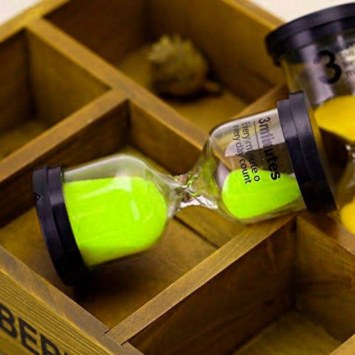 DAYOSHOP - Reloj De Arena Verde 45 Minutos Temporizador Decoraciòn Base Negra