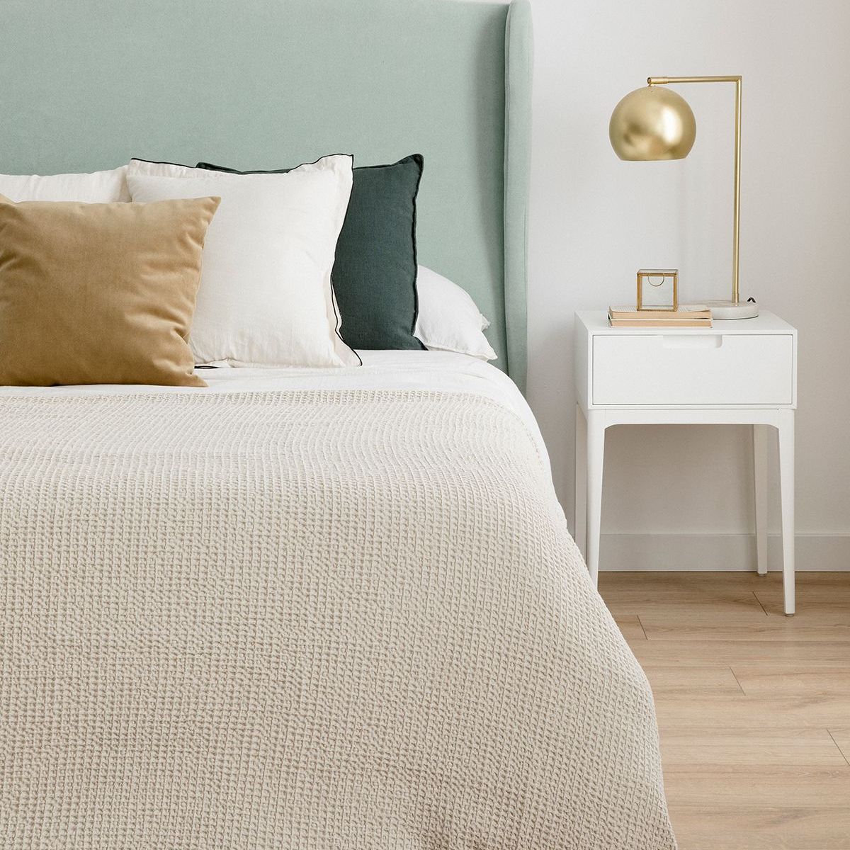 GENERICO - Cabecero  LUPE doble 140cm x 90cm