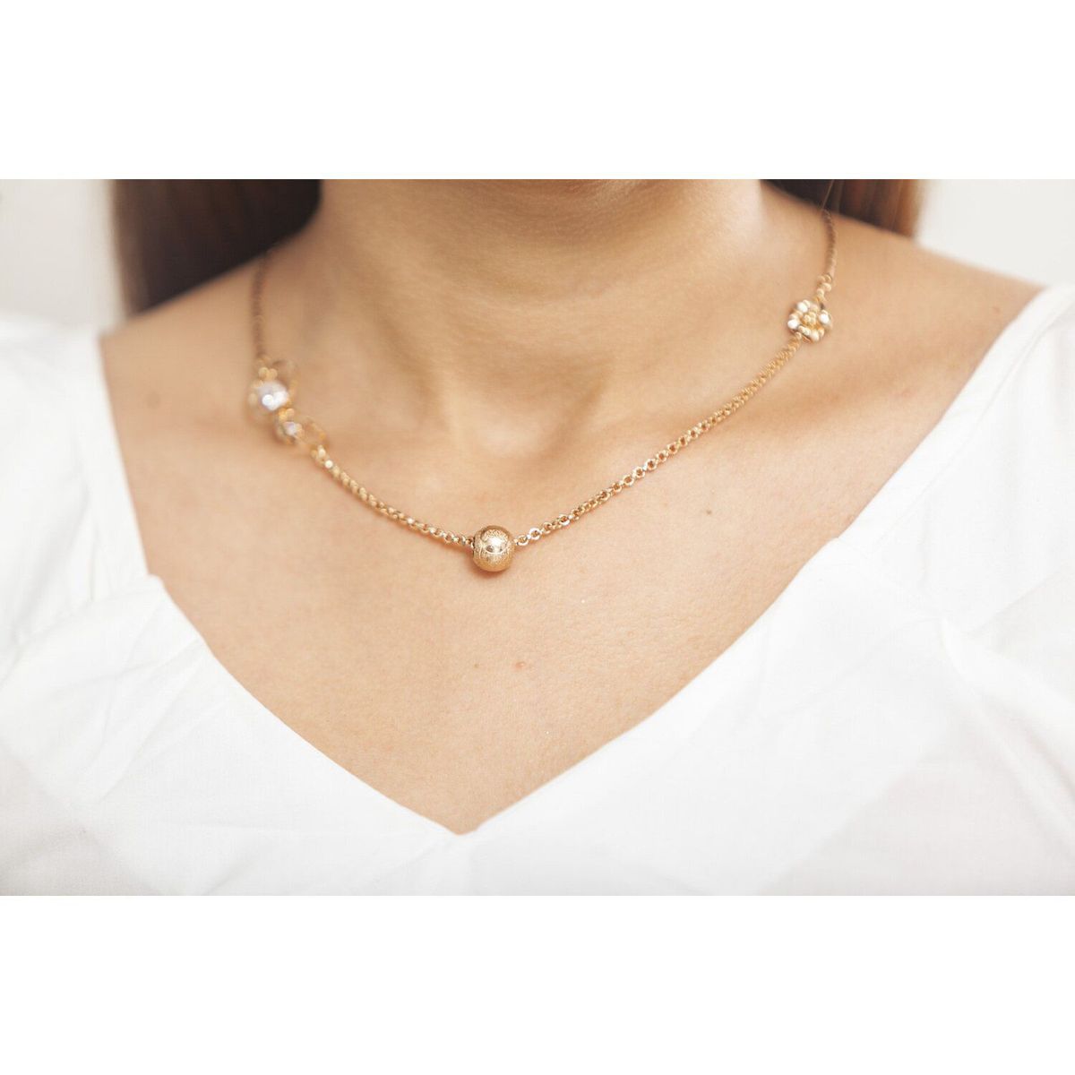 VERAMOREST - Collar Dorado Veramorest