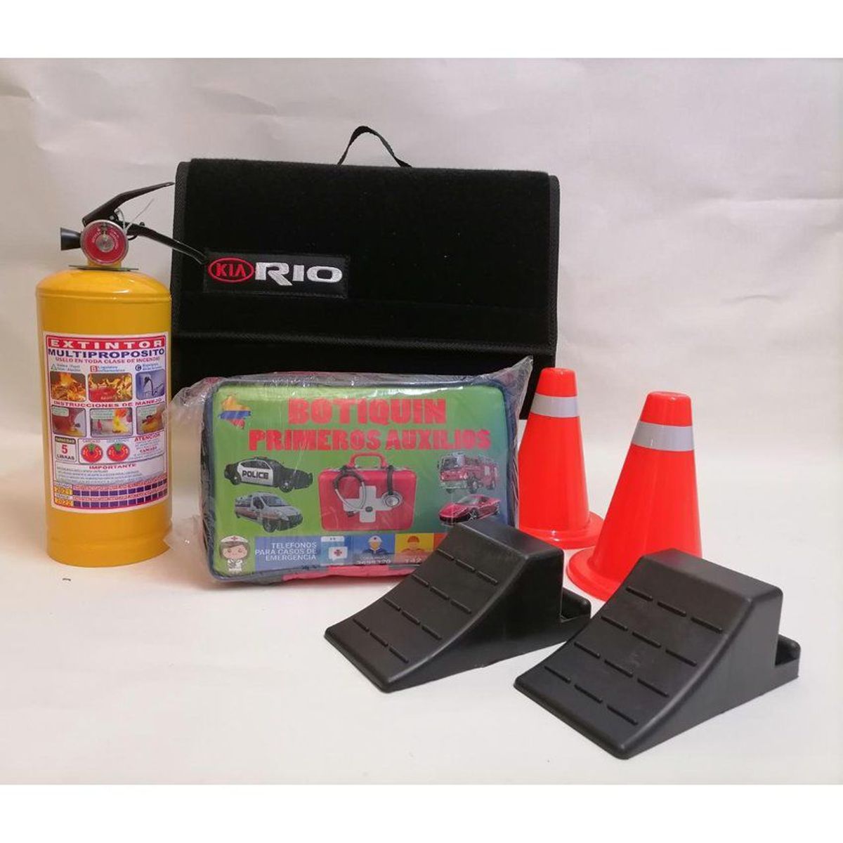 GENERICO - Kit carretera  botiquin reglamentario  maletin kia rio