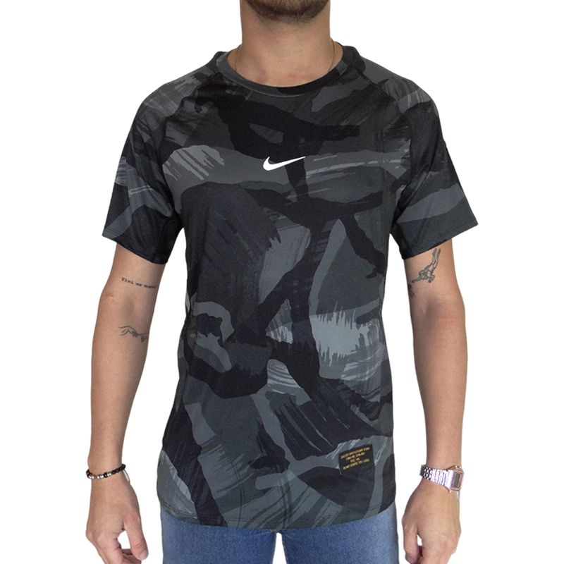 NIKE - Camiseta Nike Dri-Fit Slim Camo Aop-Negro_.