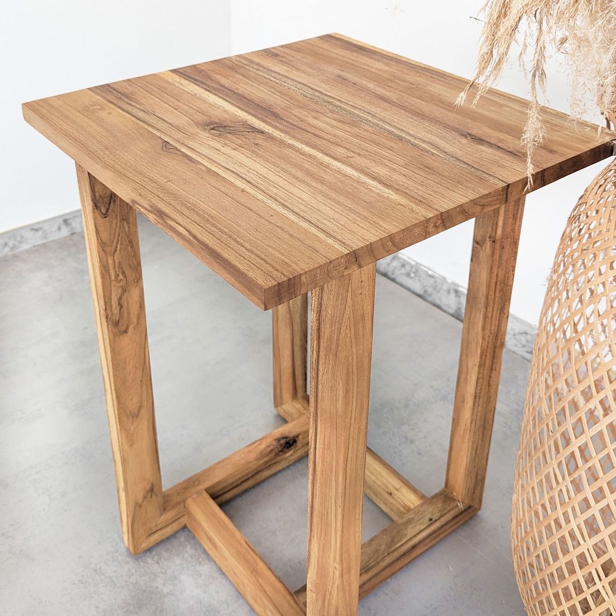 GENERICO - Mesa auxiliar Porvo en madera maciza