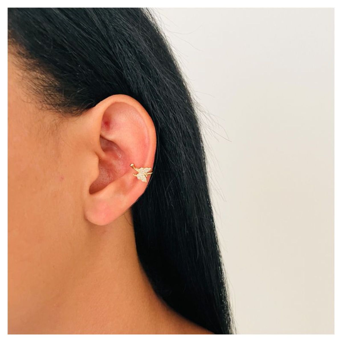 ACCESORIOS DE EVA - Arete Ear Cuff Simulador Mariposa Dorada_.