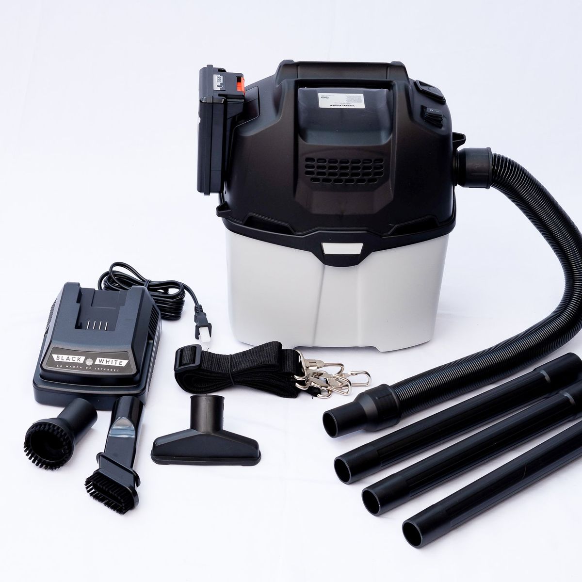 BLACK & WHITE - Aspiradora Inalámbrica Recargable 6L 18V 200W