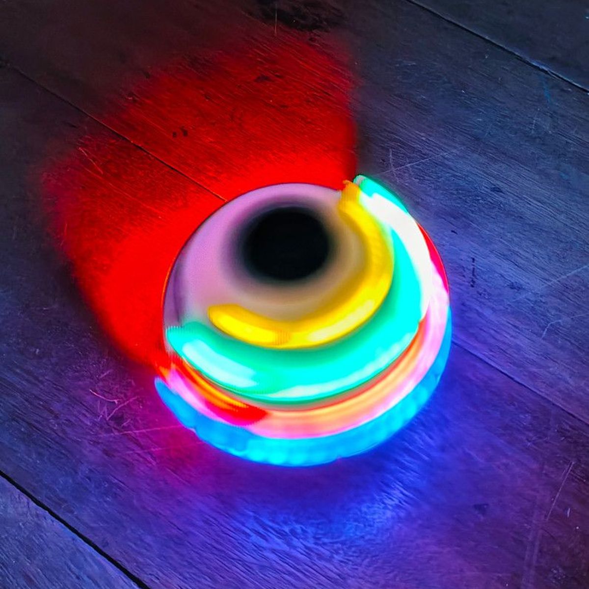 DAYOSHOP - Trompo Luces Emoji Smile Musica Colores Divertido Niños Enamorado