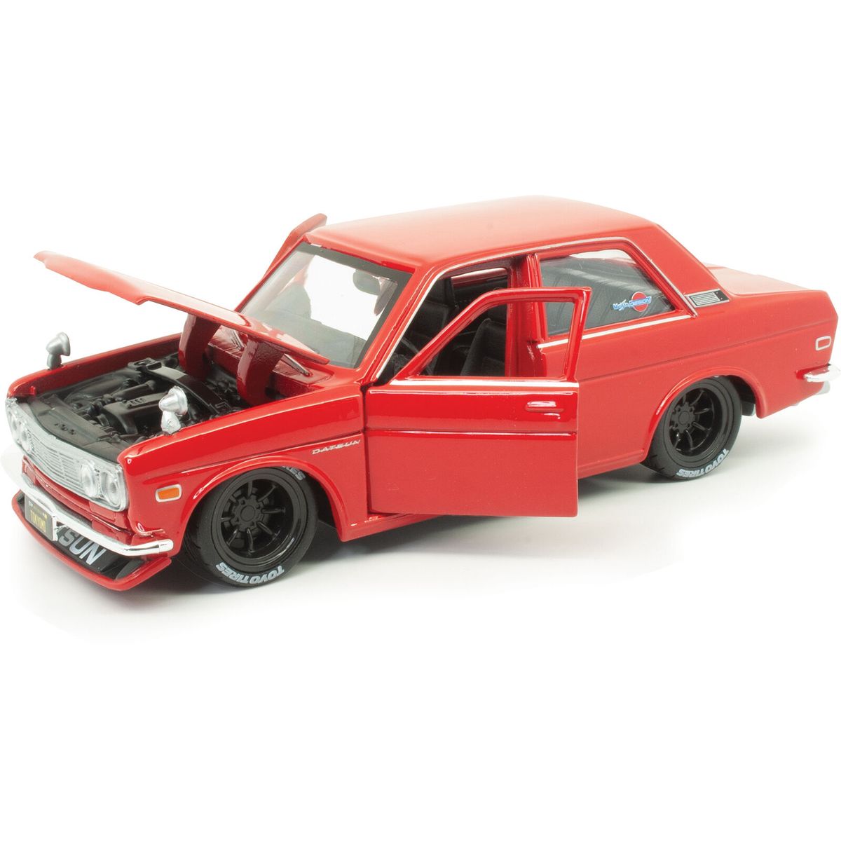 MAISTO - Carro A Escala 1/24 1971 Datsun 510 Rojo Para Armar