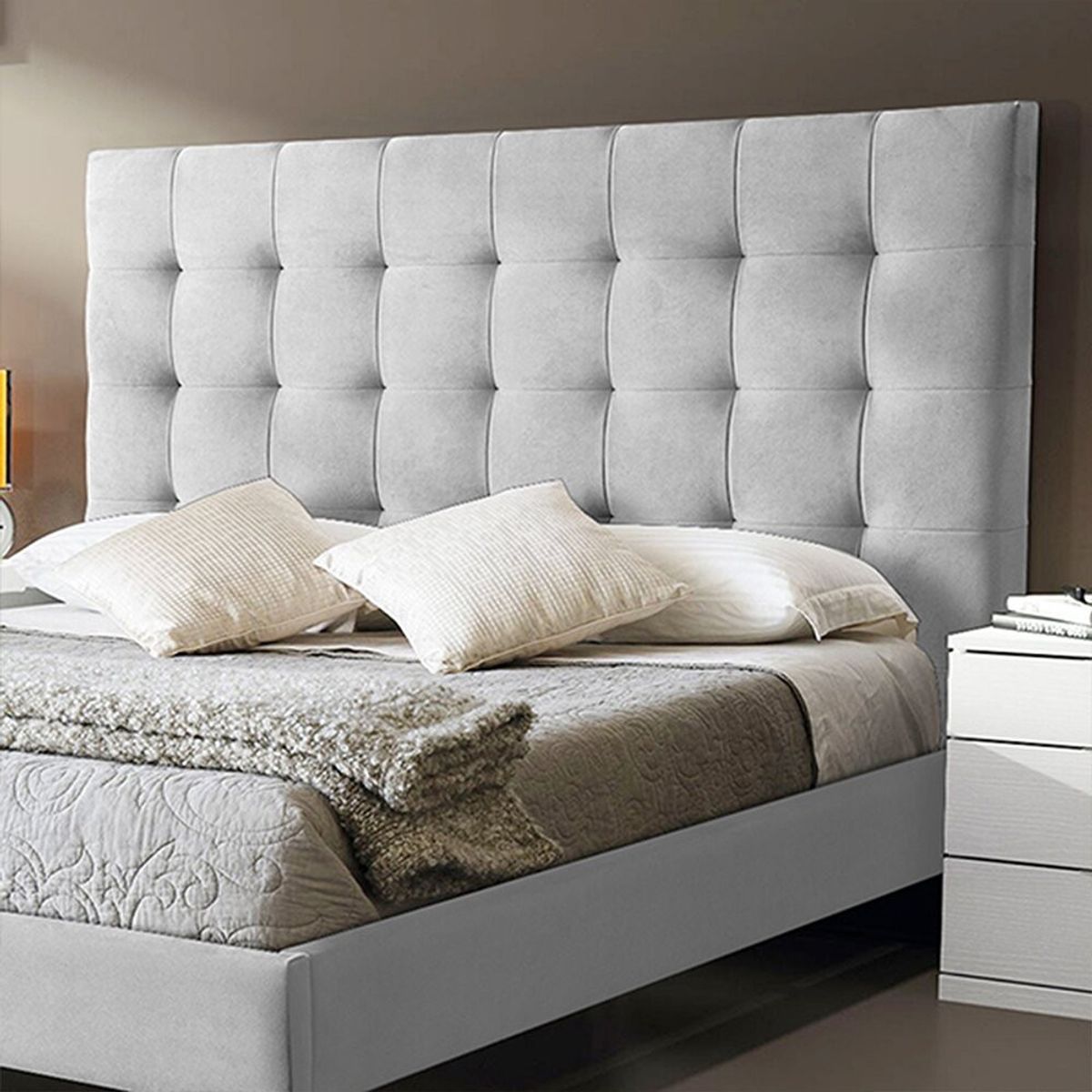 EKONOMODO COLOMBIA - Base Cama Con Espaldar Queen En Pino Luxury Negro 160X190 Cm