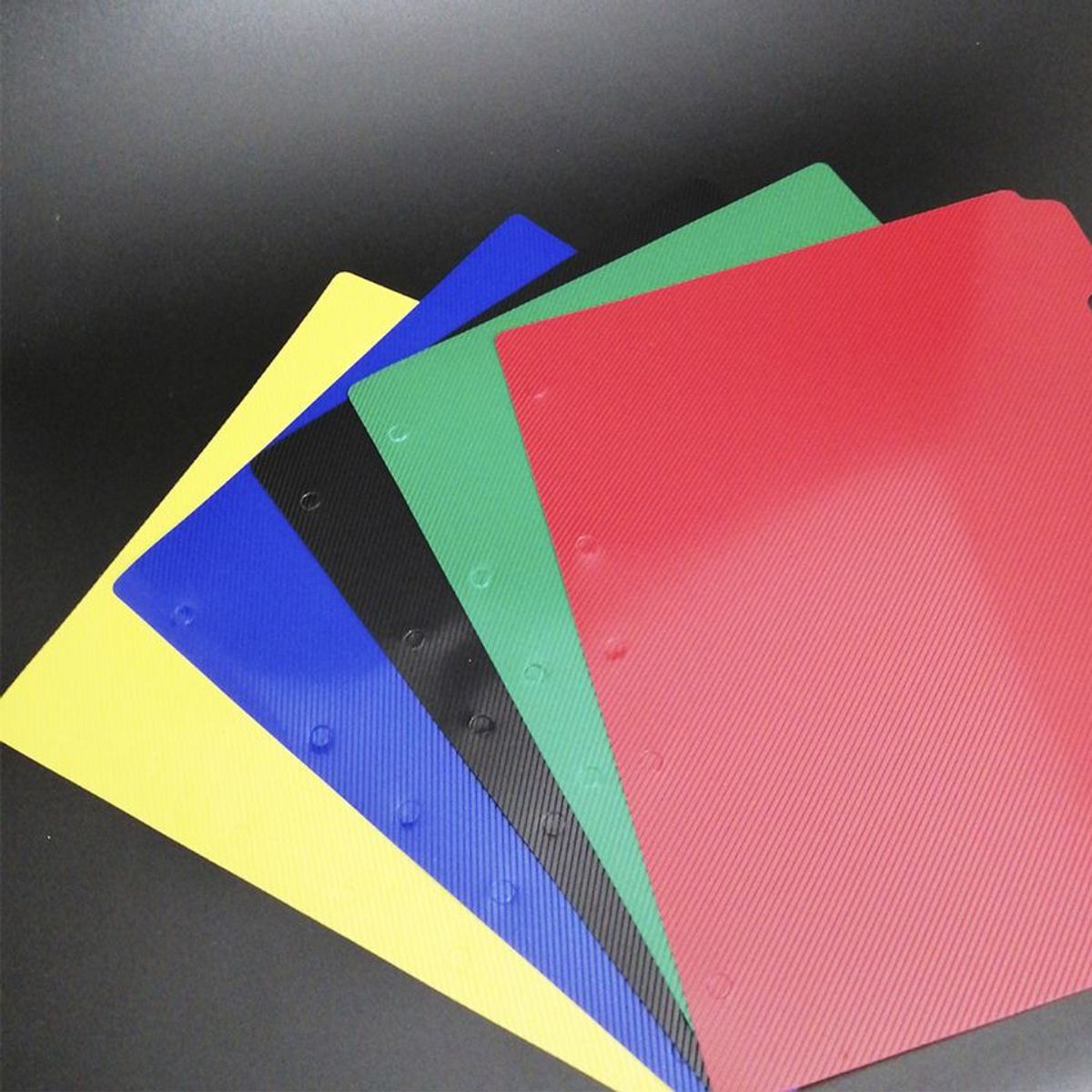 NORMA KAMALI - Separador plástico paq x 5 unidades color surtidos