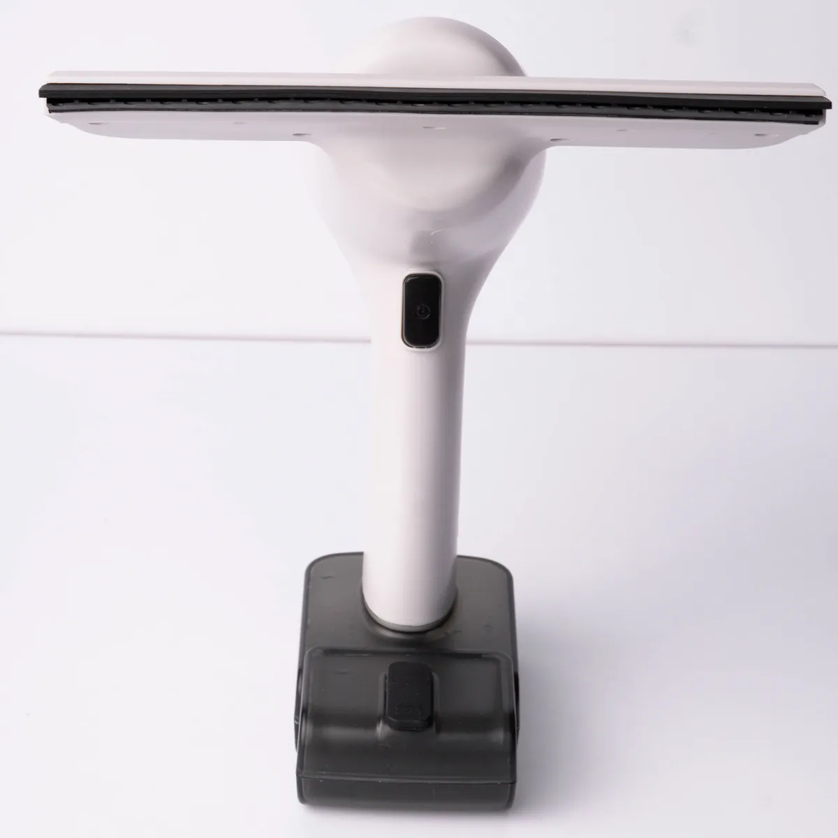 BLACK & WHITE - Limpiavidrios Eléctrico Inalámbrico 15W 01L 37V