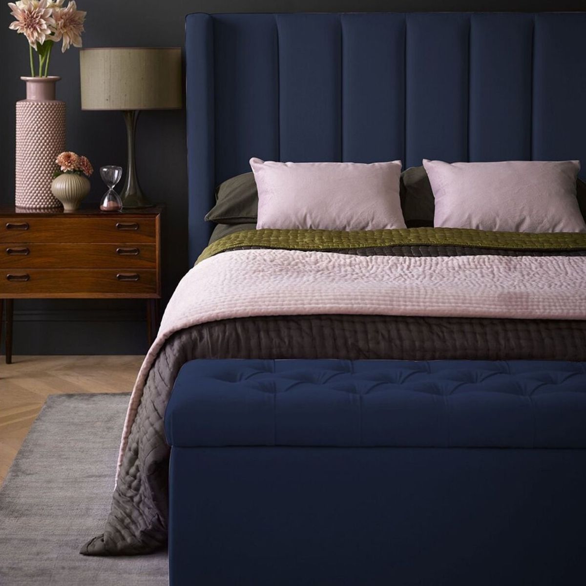 EKONOMODO COLOMBIA - Base Cama Con Espaldar Queen + Puff En Pino Julieta Azul 160X190