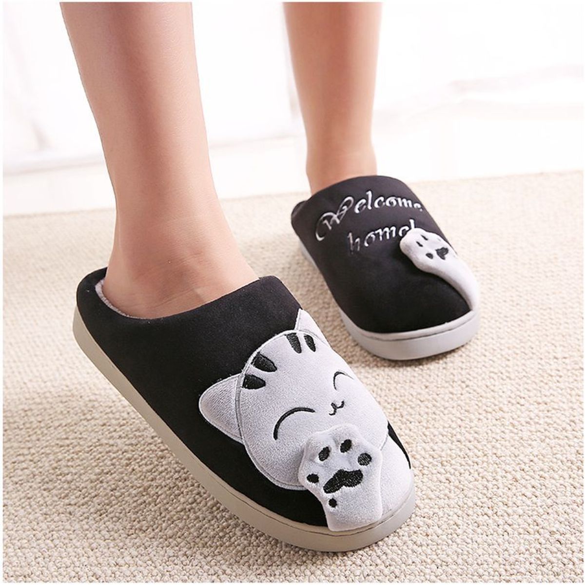 MULTIPLACE COLOMBIA - Pantuflas de peluche unisex importadas
