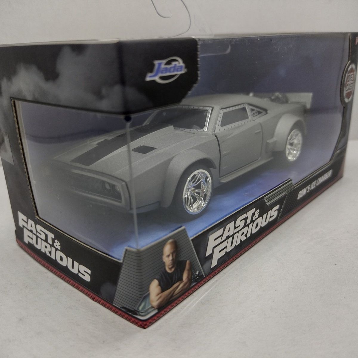 JADA TOYS - DOM´S ICE CHARGER GRIS MATE Coleccion Rapidos y Furiosos