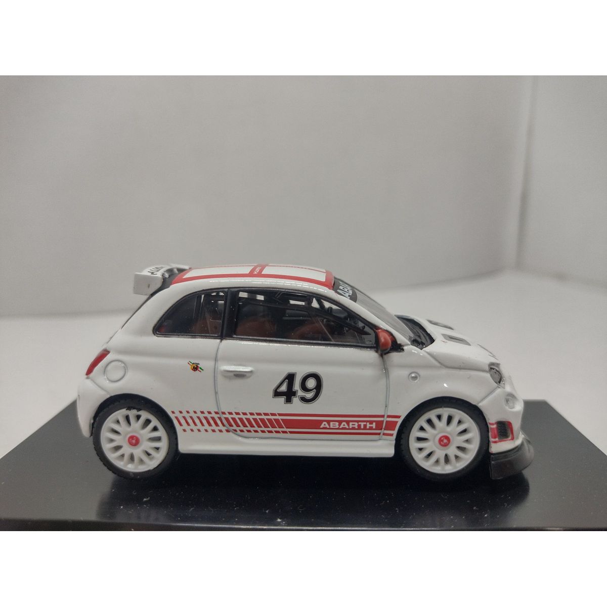 BURAGO - ABARTH 500 numero 49 Carro de Coleccion