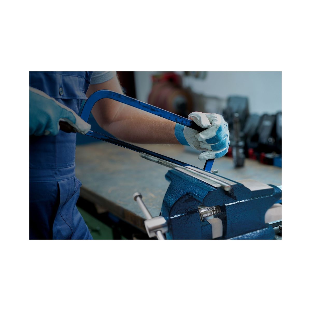 TOOLCRAFT - Prensa De Banco Ligera De 4.1/2" Toolcraft Hierro Fundido