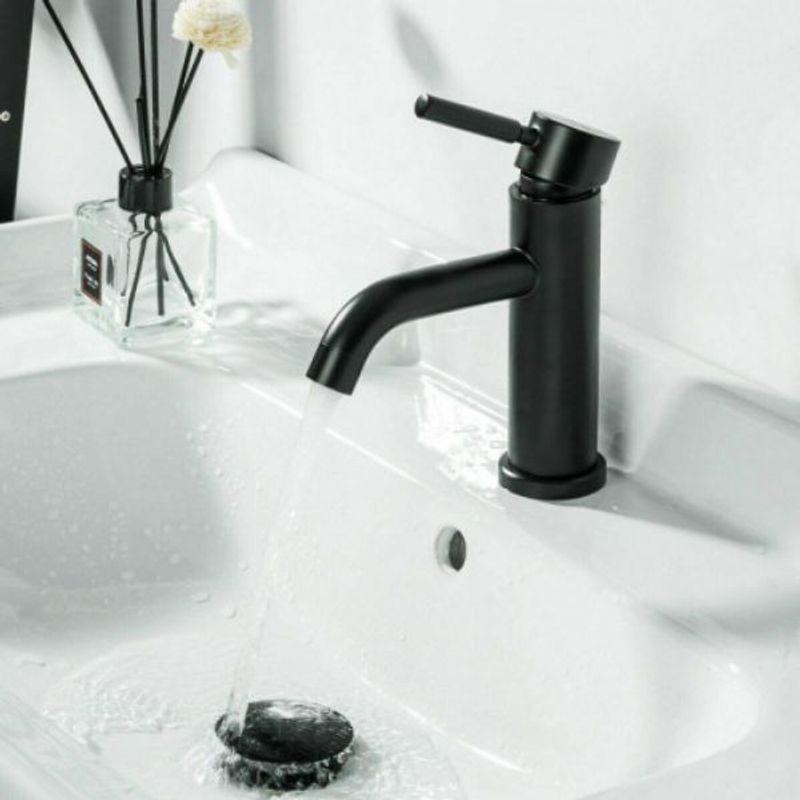 GENERICO - Griferia Lavamanos Mezclador Negro Agua Fría-Caliente Bajo