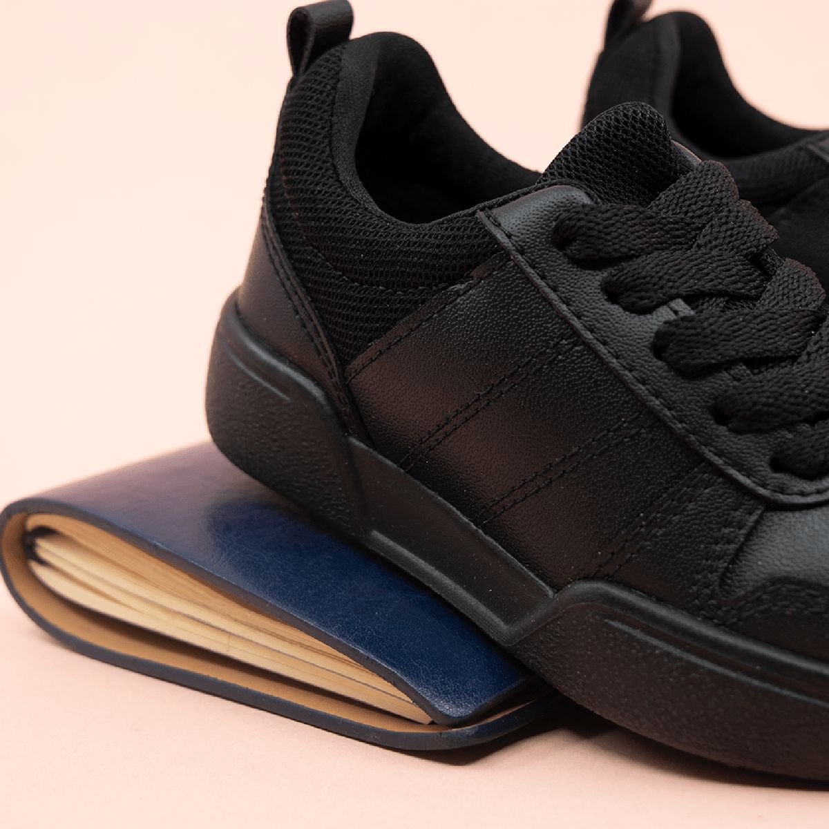 PAPOS - Tenis Escolares Green Day Negro Cordones - Negro_.