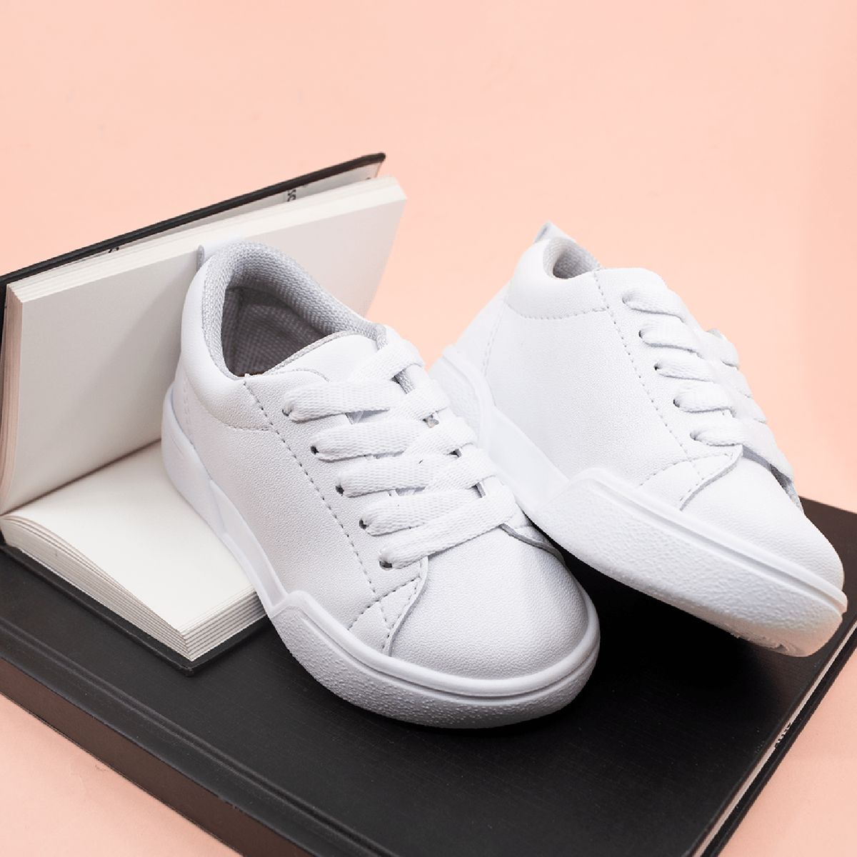 PAPOS - Tenis Escolares Green Day Blanco Cordones - Crema_.