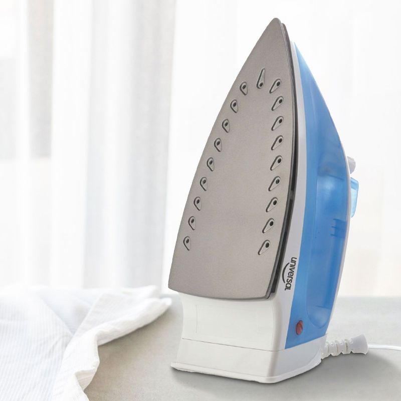 UNIVERSAL - Plancha a Vapor Universal Antiadherente  L82320