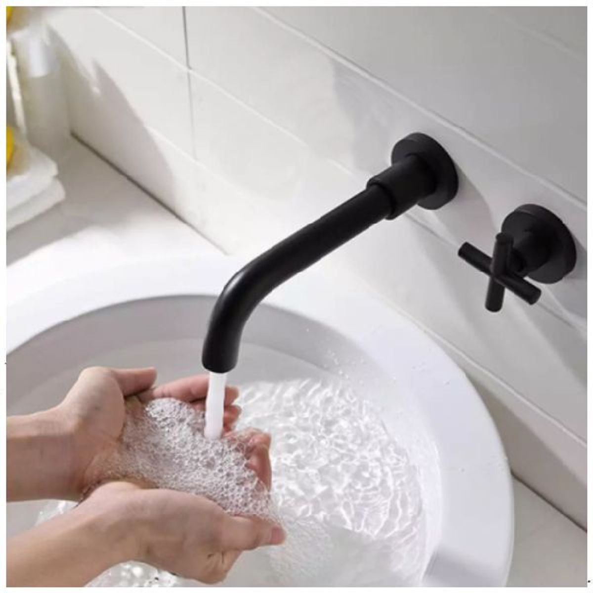 GENERICO - Griferia Lavamanos Negra Tames Pared Registro Agua Fría