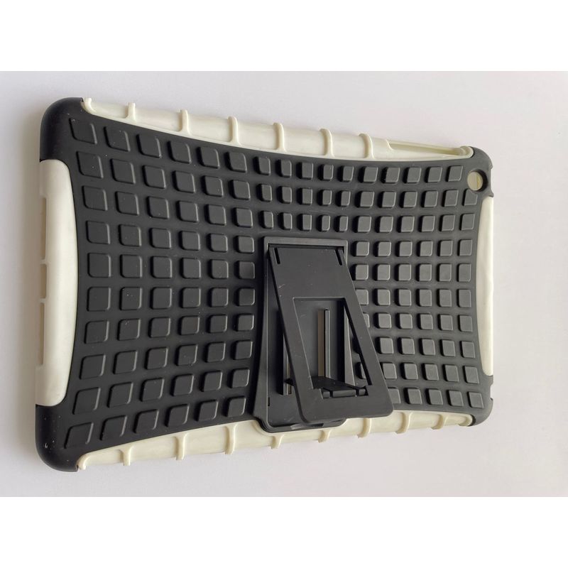 GENERICO - FUNDA BLANCA PARA TABLETS DE 6
