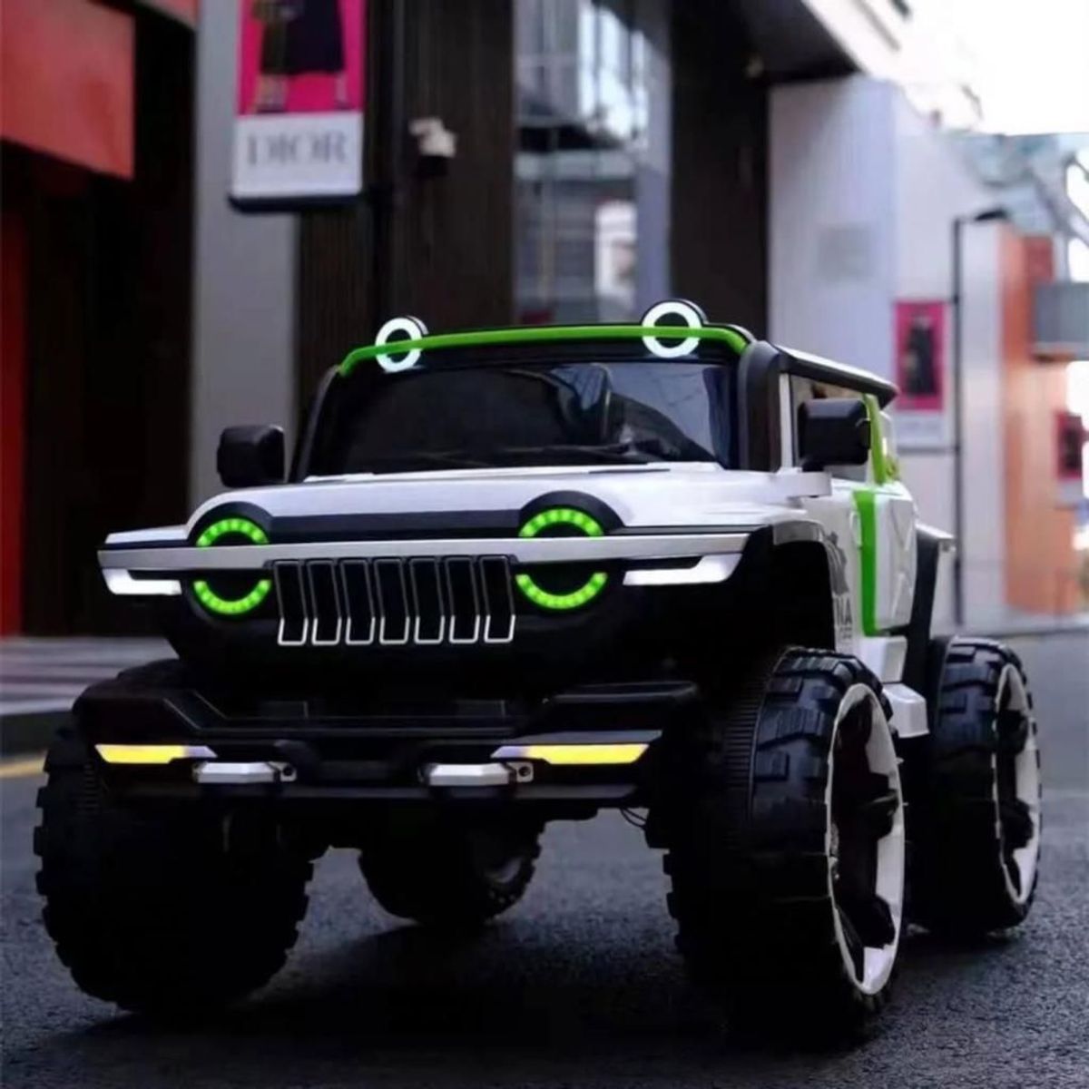 GENERICO - Carro Eléctrico Niños 4x4 Todo Terreno 1 a 7 Años C/Remoto