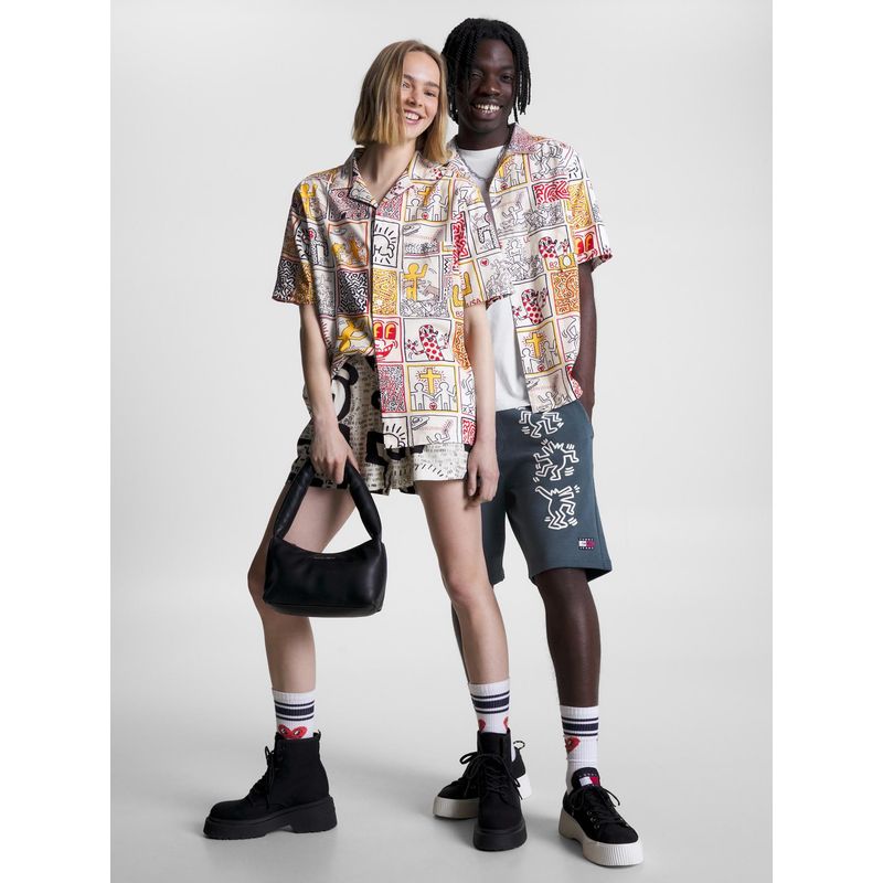 TOMMY HILFIGER - Camisa Amplia Estampada Dual Gender Tommy X Keith Haring Hombre  Tommy Jeans