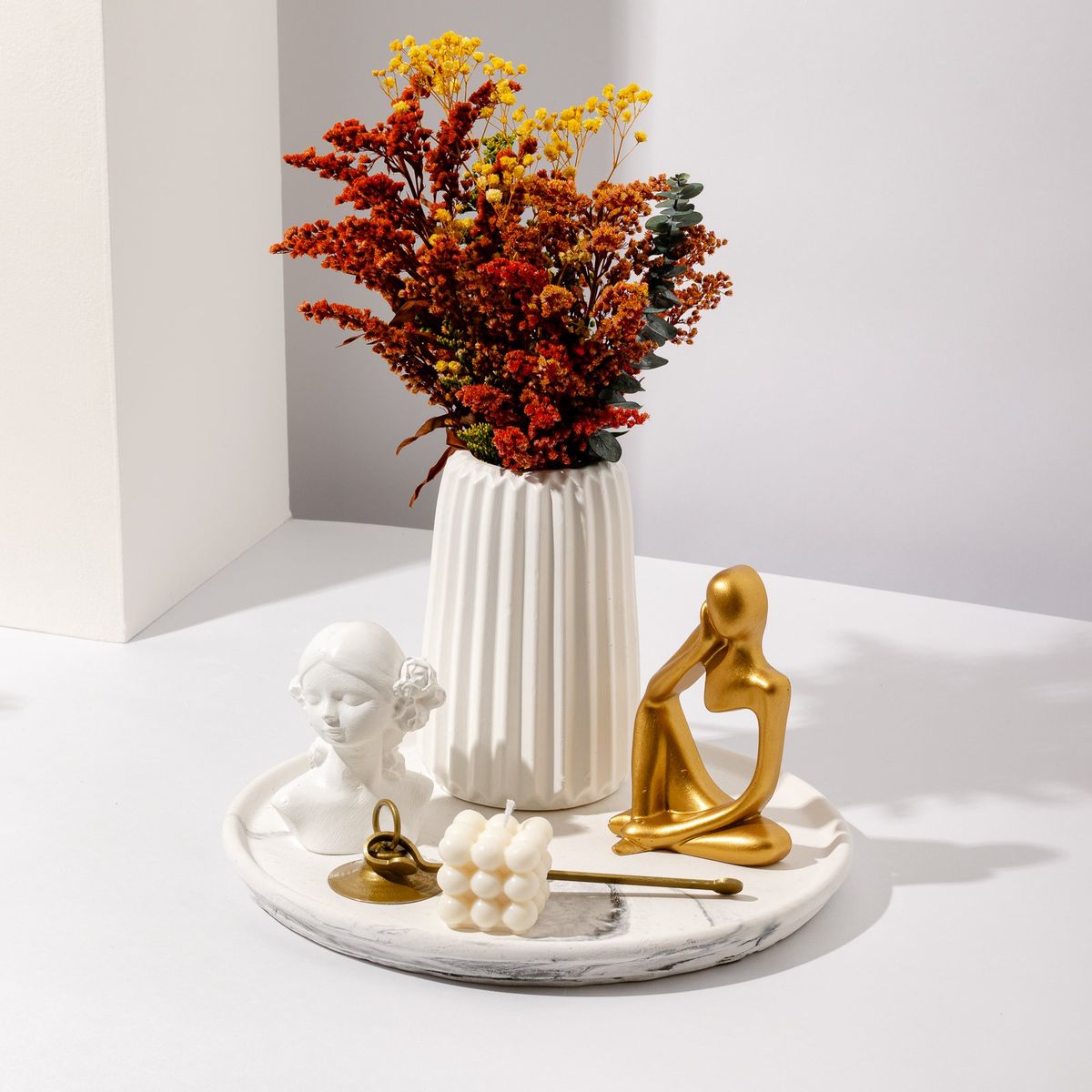 DECORACIONES ALE Y GABI - CENTRO DE MESA JARRÓN BASE VELA Y ADORNOS