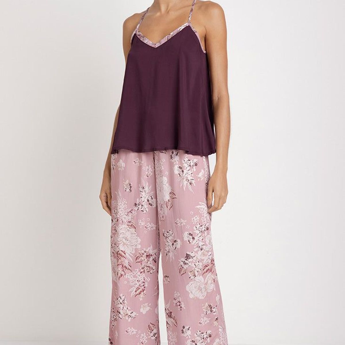 OPTIONS INTIMATE - Pijama Pantalon Capri para Dama Marca Options Intimate