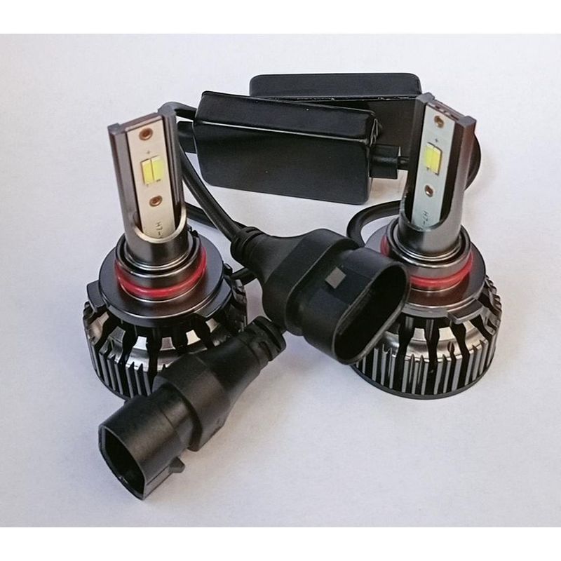 UNIVERSAL - Par bombillos led infitary 9005 tricolor rompe niebla