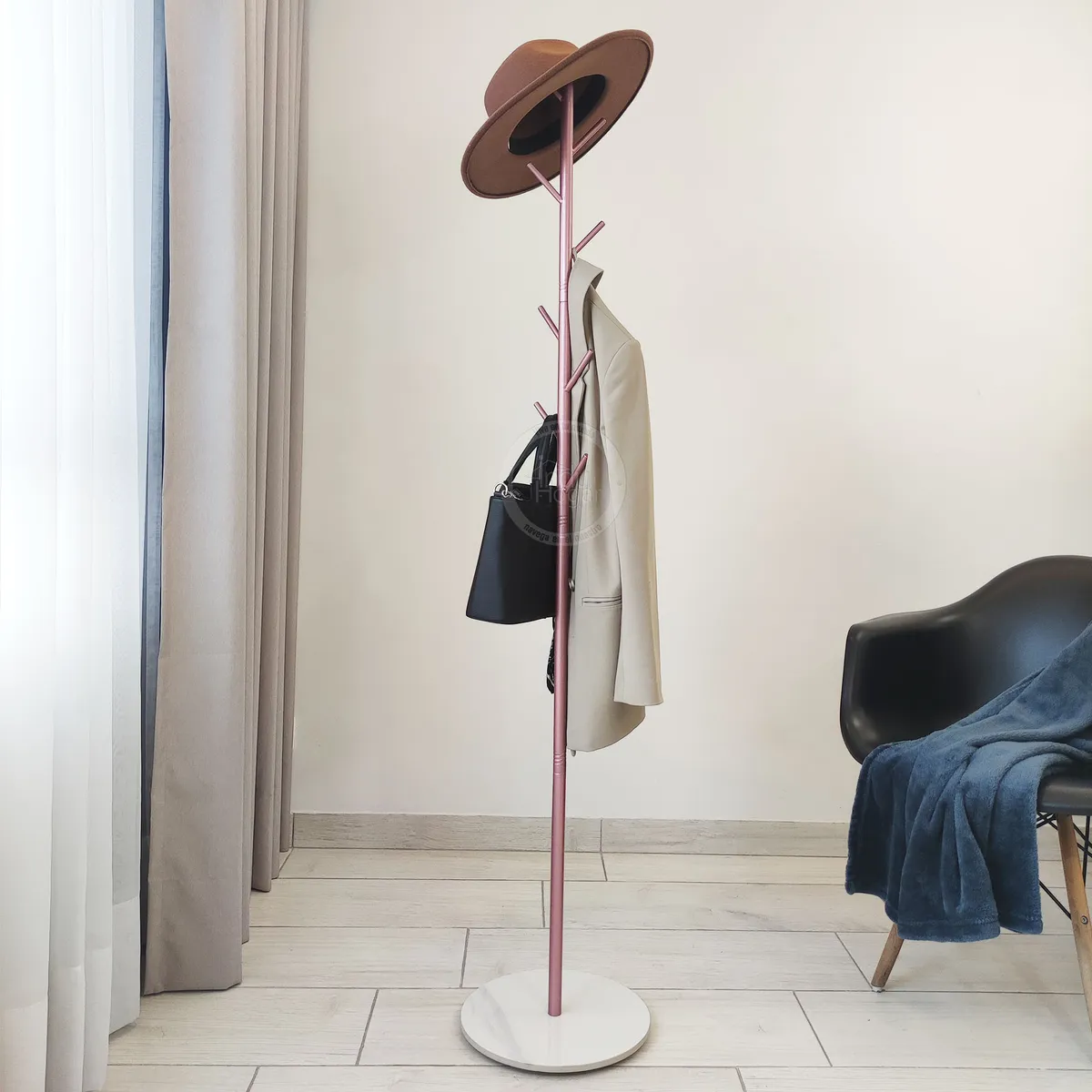 INDUHOGAR - Perchero de lujo color oro rosa con base tipo marmol marca induhogar