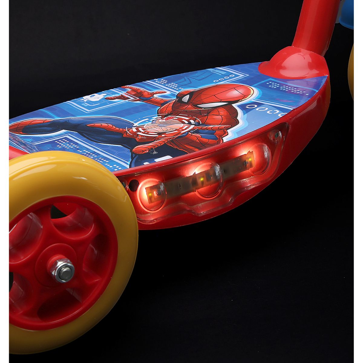 MARVEL - Patineta Scooter Infantil Flashing Spiderman de 3 Riedas