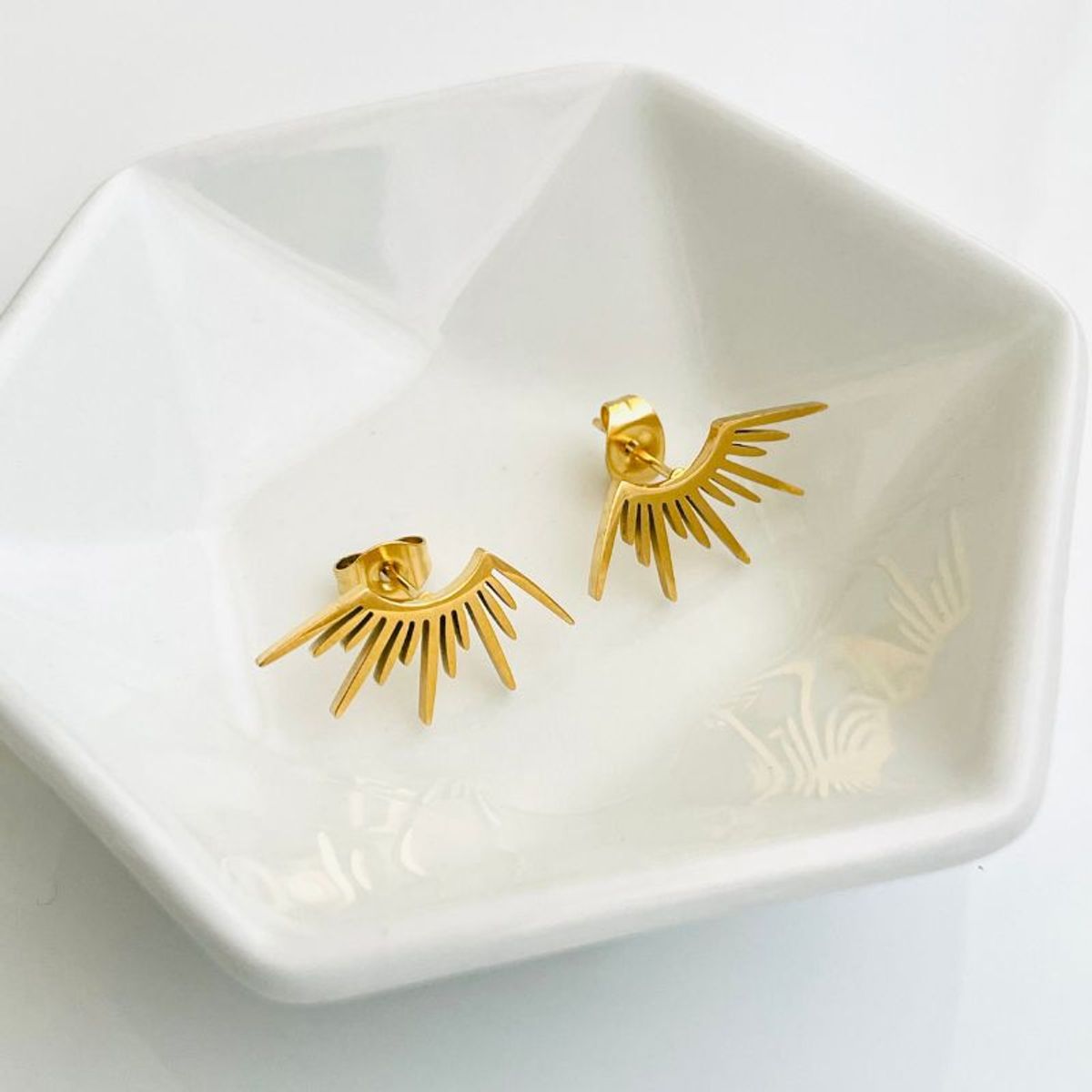 ACCESORIOS DE EVA - Aretes en Acero Inoxidable para Mujer Rayos_.