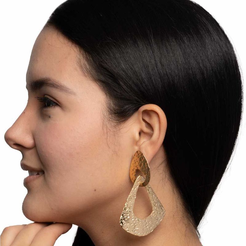 ENIGMA - Aretes Reflejo De Abundancia Dorado._.