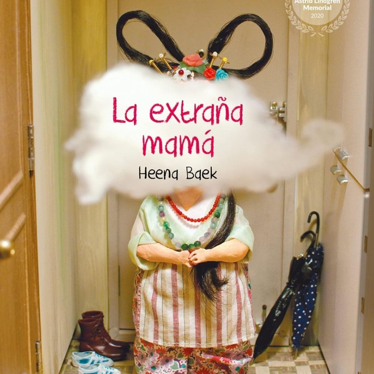 GENERICO - La Extraña Mamá. Heena Baek (t.d)