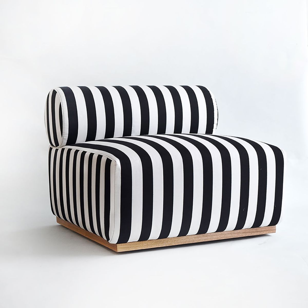 ENMADERA - Silla Bahia Rayas Negro y Blanco con Base en Madera