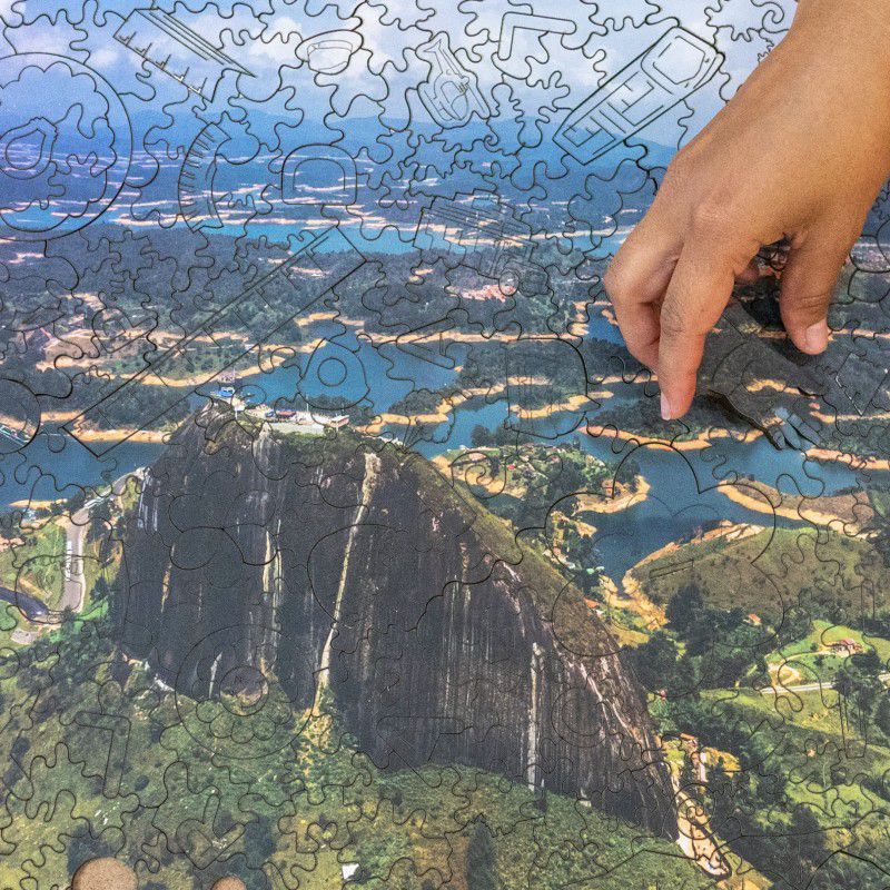 INGENIO - Rompecabezas en Madera Multiformas Guatape - Colección Colombia