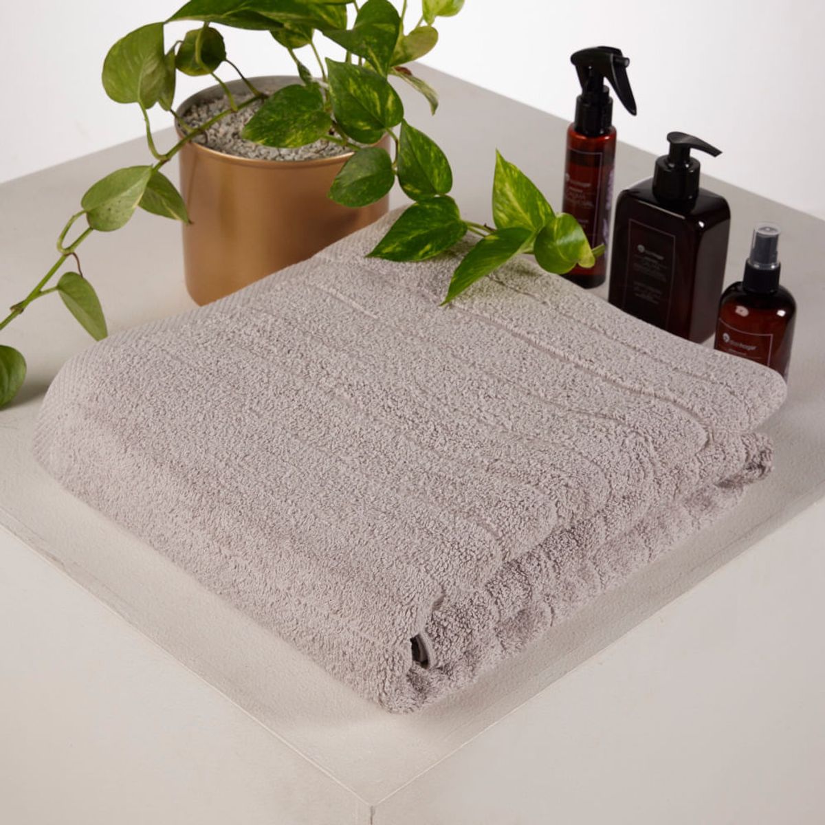 DISTRIHOGAR - Toalla de Baño 550gr Monument 100 x 170