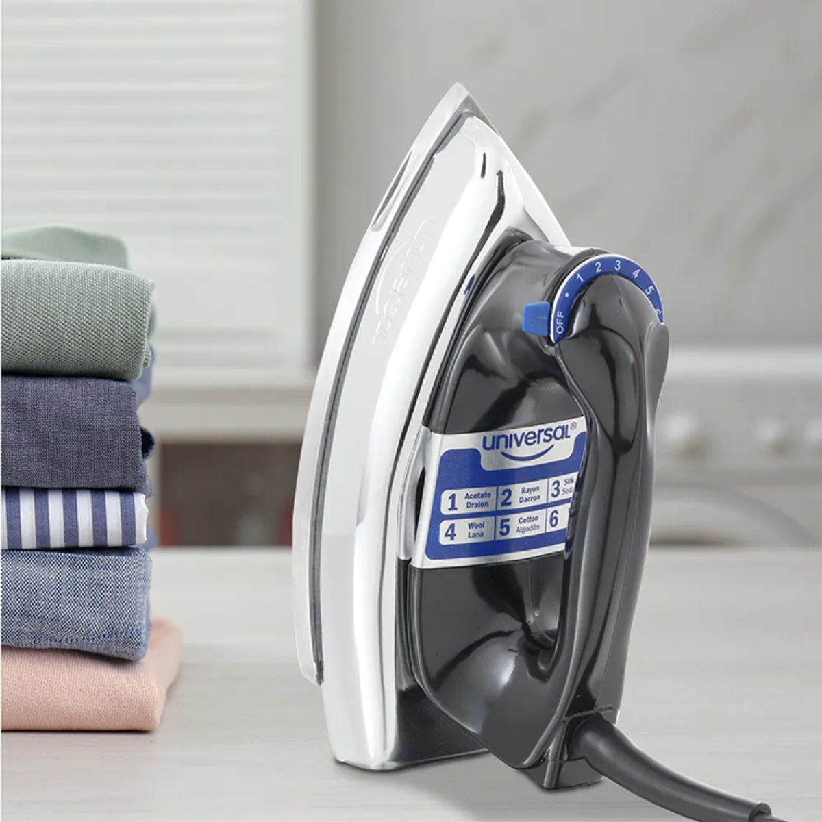 UNIVERSAL - Plancha de Ropa Universal Seca Metálica L40600