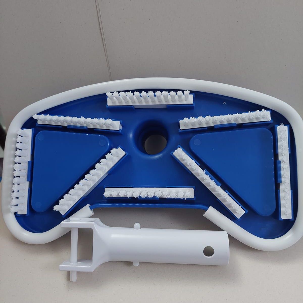 GENERICO - Aspirador Para Piscina Con Cepillos