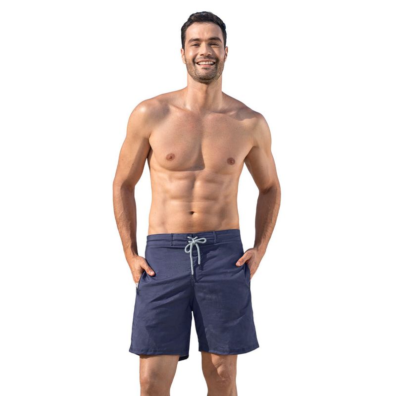 LEO - Pantaloneta larga de baño con pretina lisa y malla interna_.