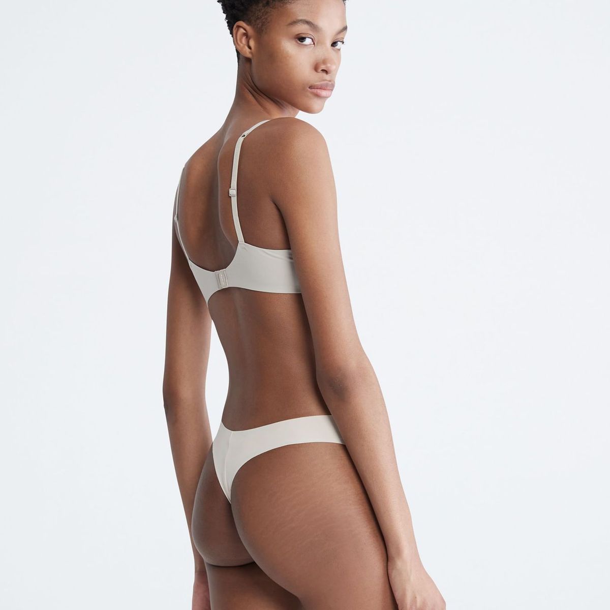 CALVIN KLEIN - Pantie Tipo Tanga Clásica Para Mujer Calvin Klein