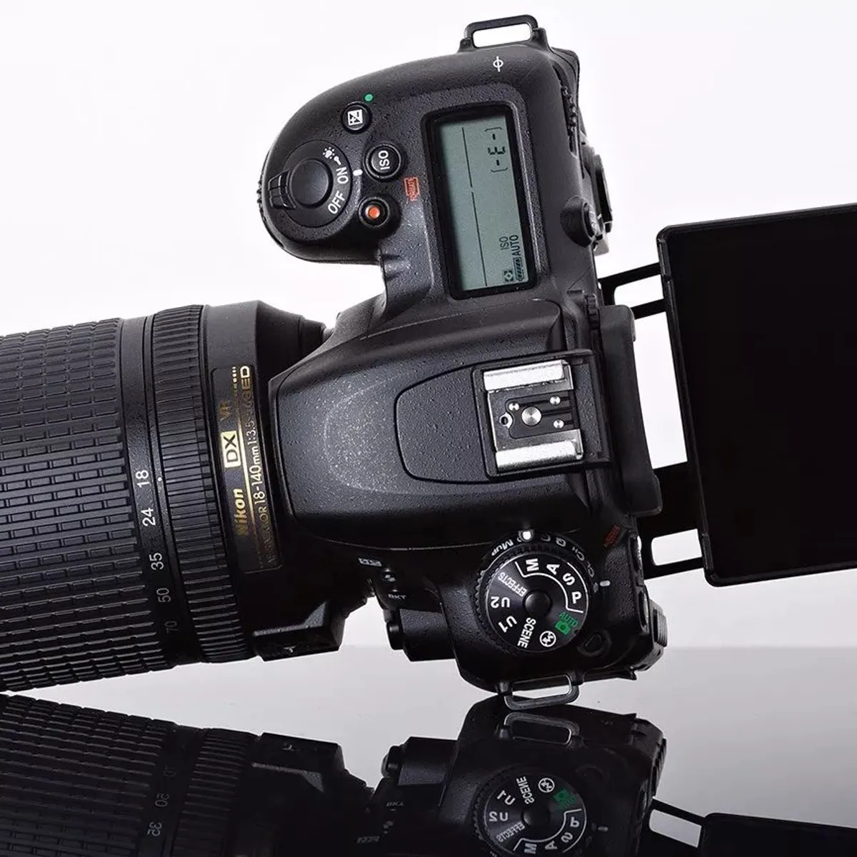 NIKON - Camara Nikon D7500  Lente 18-140 Videos 4k