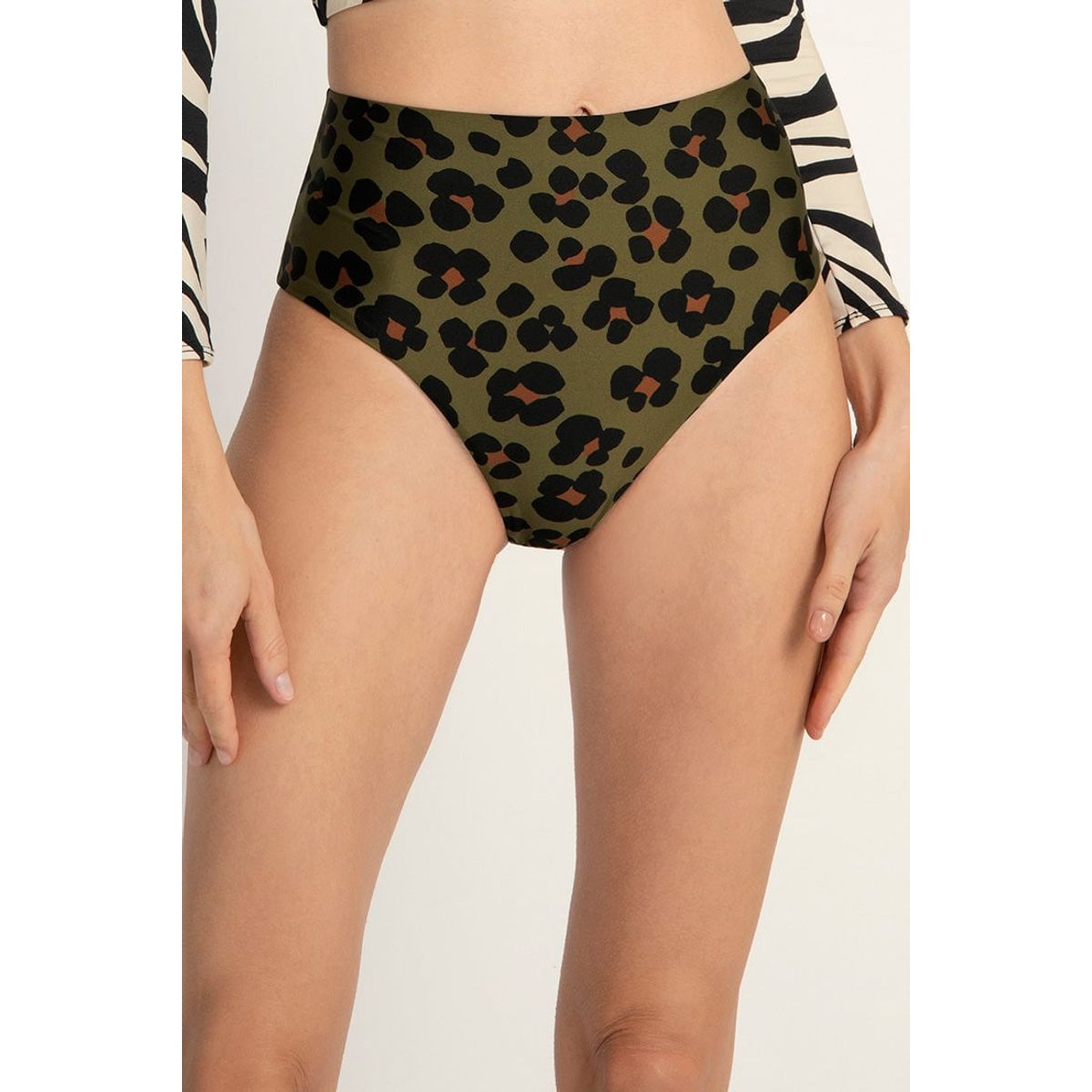 TOUCHE BALNEAIRE - Traje de baño Panty Para Dama  Marca Touche Balneaire Ref 0C52041XS