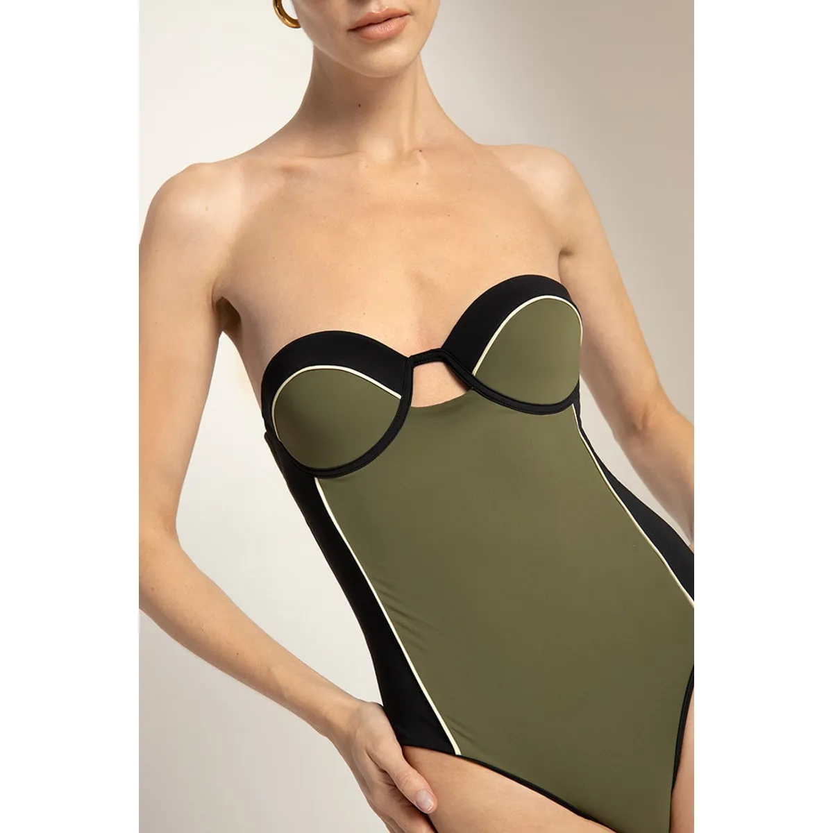 TOUCHE BALNEAIRE - Traje de baño Entero Para Dama  Marca Touche Balneaire Ref 0E54041XS