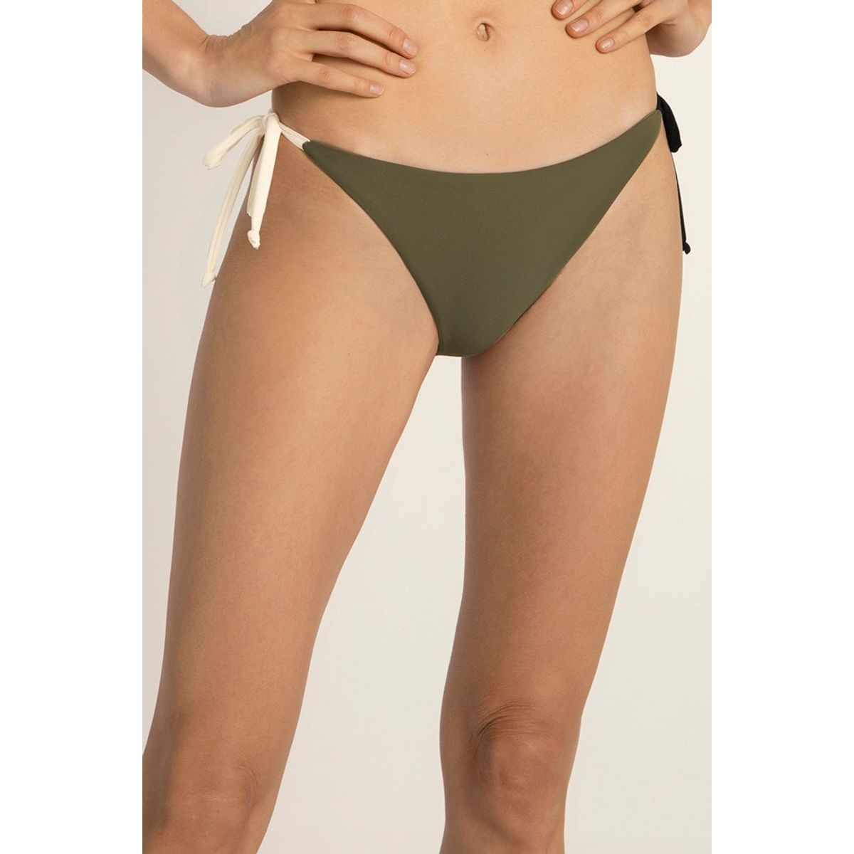 TOUCHE BALNEAIRE - Traje de baño Panty Para Dama  Marca Touche Balneaire Ref 0G55041XS