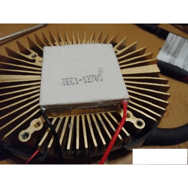 GENERICO - Celda Peltier Celula 12706 Tec1-12706 12V 6A 72W 40x40mm