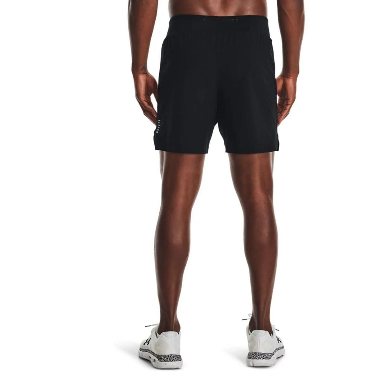 UNDER ARMOUR - Pantaloneta Under Armour Speedpocket 7 In-Negro