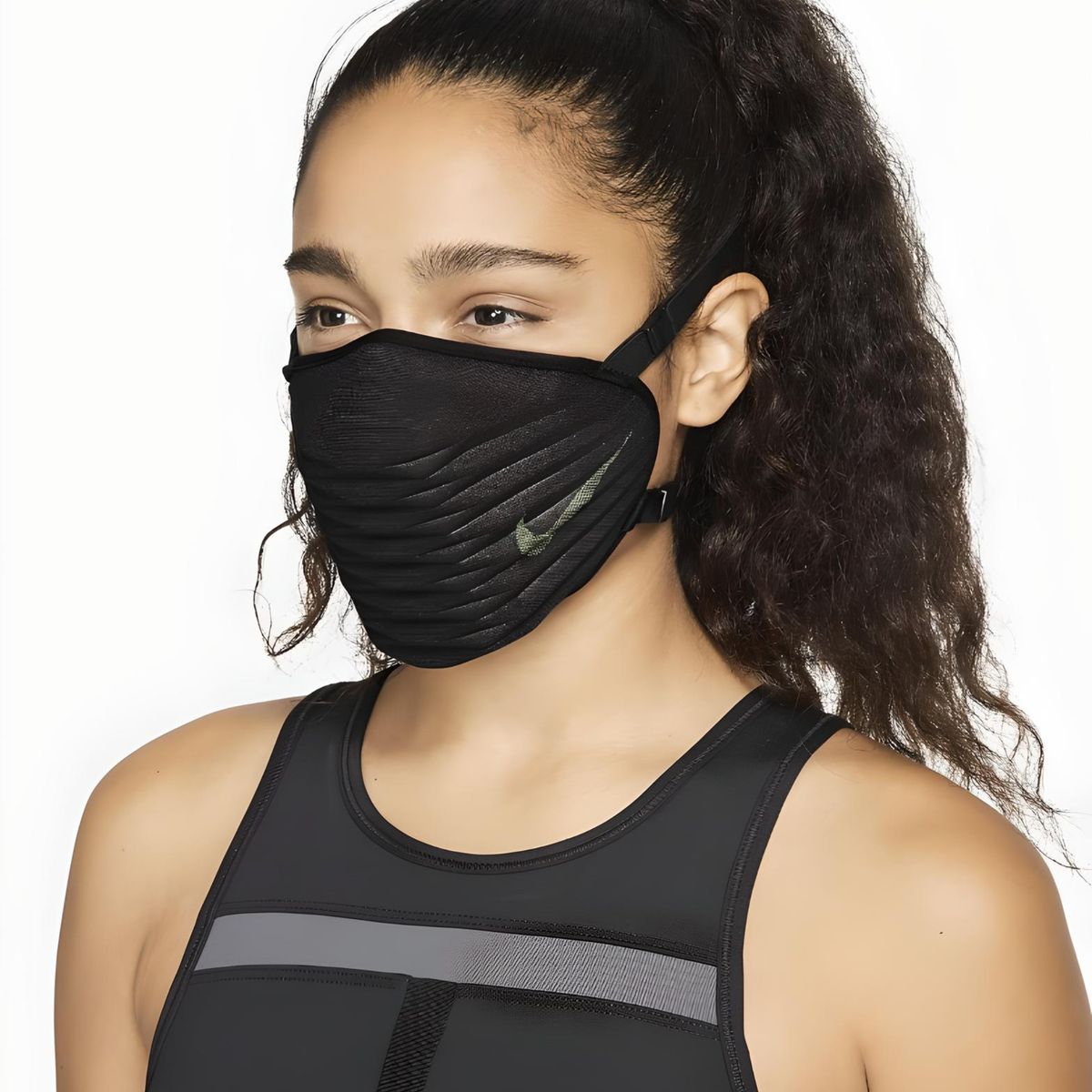 NIKE - TAPABOCAS O MASCARILLA DE RENDIMIENTO NIKE VENTURER SPORTS NEGRO